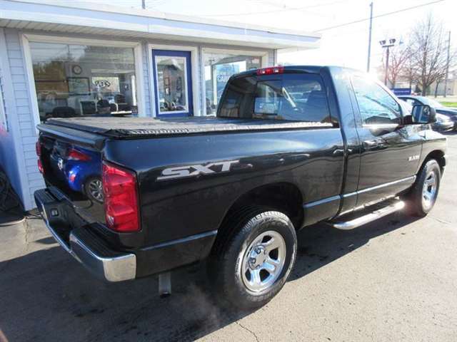 2008 Dodge Ram Pickup 1500 ST 2dr Regular Cab SB